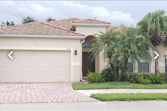 7739 33rd St E, Sarasota, FL 34243