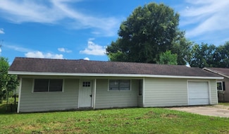 5350 Berard Cir, Beaumont, TX 77705