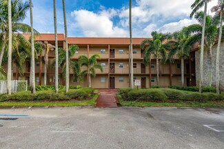 120 Sparrow Dr Unit 314, Royal Palm Beach, FL 33411