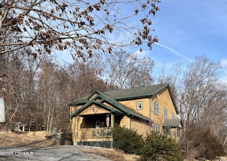 729 Hookies Grove Rd, Northumberland, PA 17857