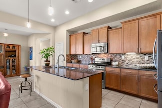 65 Calle Agua Clara, Santa Fe, NM 87508