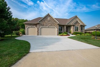 5638 NW 5th Ct, Des Moines, IA 50313