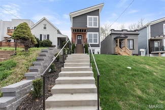 1224 Kraft St, Saint Louis, MO 63139