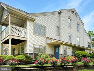 1810 Foxmeadow Cir Unit CONDO 1810, Royersford, PA 19468