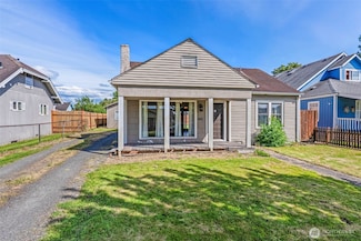 530 21st Ave, Longview, WA 98632