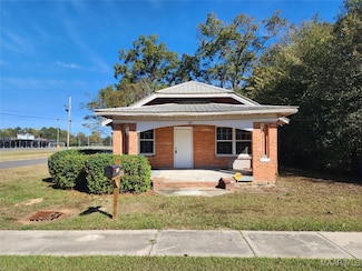 210 W Osceola St, Wetumpka, AL 36092