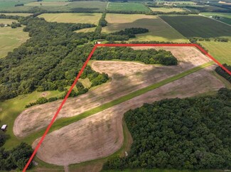 51 Pin Oak Church Rd, Truxton, MO 63381