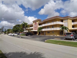 4200 Crystal Lake Dr Unit 307, Deerfield Beach, FL 33064