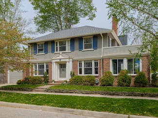 404 Parkwood Ave, Kalamazoo, MI 49001
