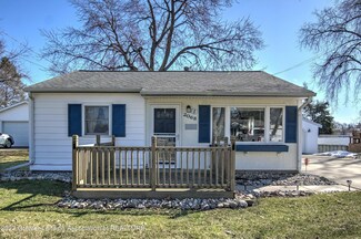 2068 Burton Ave, Holt, MI 48842