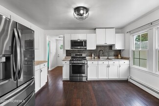 22 Exton St, South River, NJ 08882