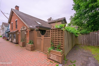 4 Main St, West Stockbridge, MA 01266