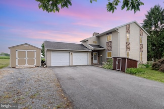 861 Franklin Dr, Manheim, PA 17545