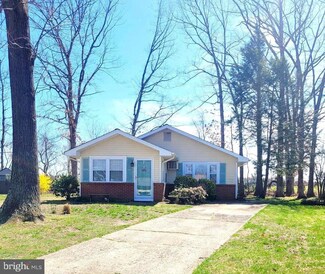 6 Willow Ct, Hammonton, NJ 08037