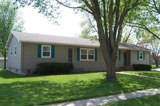 613 Beekman St, Waupun, WI 53963