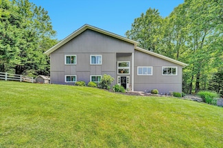 5924 Landview Dr, Roanoke, VA 24018