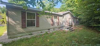 4882 Norton Rd, Grawn, MI 49637