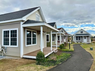132 Commercial Dr Unit 11, Conway, NH 03813