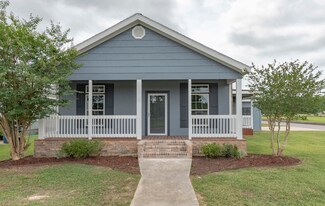100 Laurelwood Dr, Lafayette, LA 70501
