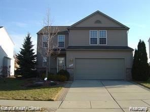 241 Regents Dr, Troy, MI 48084