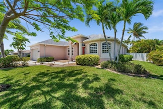 3219 SW 7th Ln, Cape Coral, FL 33991