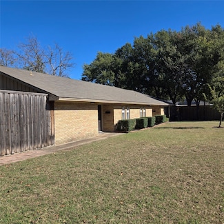 1901 17th St, Plano, TX 75074