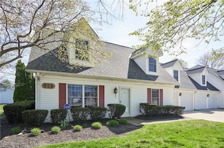 676 2nd St, Fairport Harbor, OH 44077
