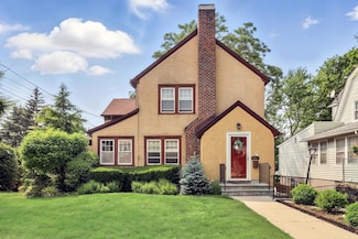 305 Columbus Ave, West Harrison, NY 10604