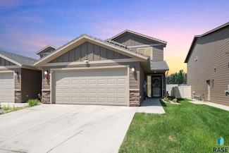 2554 E Meadowside Place, Sioux Falls, SD 57108