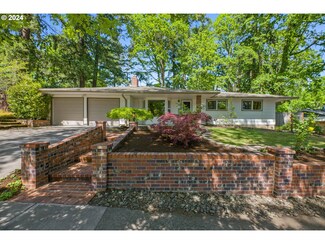 11255 SW Timberline Dr, Beaverton, OR 97008
