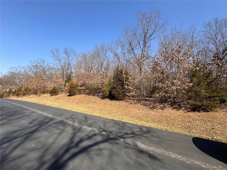 3 Deer Valley Ct, Troy, MO 63379