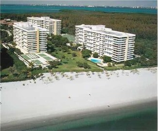 177 Ocean Blvd Unit 602, Golden Beach, FL 33160