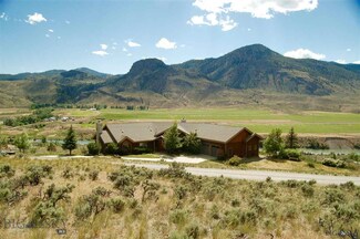 23 Saddle Ridge Rd, Gardiner, MT 59030
