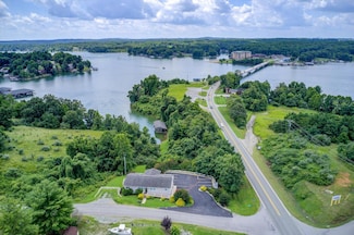 1027 Waterwheel Dr, Moneta, VA 24121