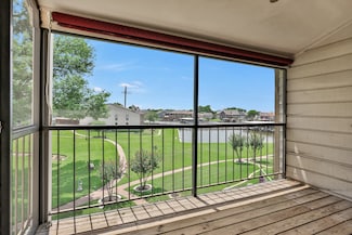 205 Lakeview Terrace Unit 205-G, Montgomery, TX 77356