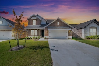 3525 Columbus St, Gainesville, TX 76240