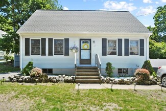 17 Church St, Woburn, MA 01801