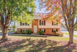 1145 Spruce St, Christiansburg, VA 24073