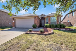 511 Magnolia Dr, Nevada, TX 75173