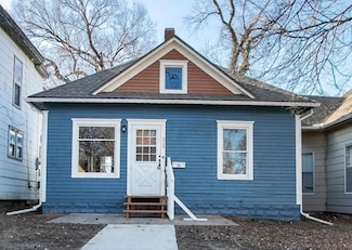 315 W 7th St, Newton, KS 67114