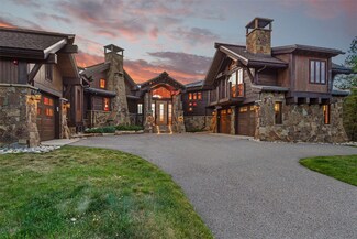 220 Cottonwood Cir, Breckenridge, CO 80424
