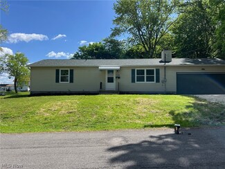 1148 Hampton Rd, Kent, OH 44240