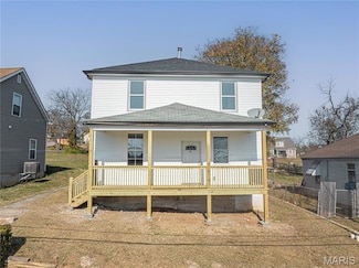 105 E Roosevelt Ave, Union, MO 63084
