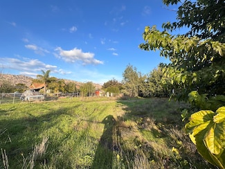 456 Page St, Porterville, CA 93257