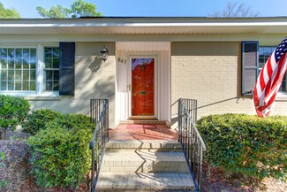 947 N Shem Dr, Mount Pleasant, SC 29464