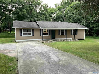 63 Vernon St, Fyffe, AL 35971
