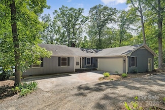 7989 Redbird Ln, Sherrills Ford, NC 28673