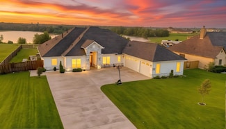 25703 Red Shadow Ln, Hockley, TX 77447