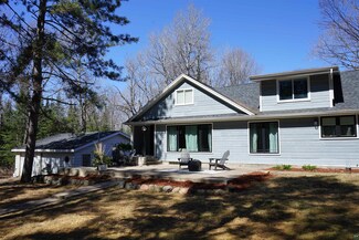 6637 Halseth Rd, Saginaw, MN 55779