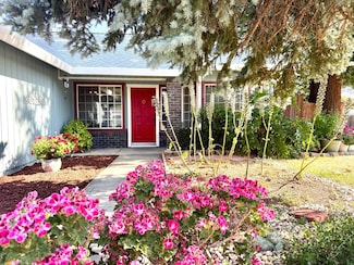 8400 Matisse Ct, Sacramento, CA 95828